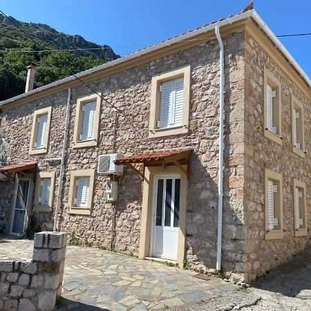 Studio Lakis Barbajonn'S Stone House Foutia Bagian luar foto
